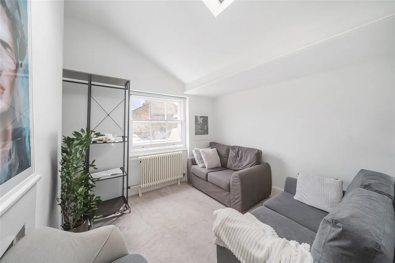 house to rent — Fulham Road, London, SW3