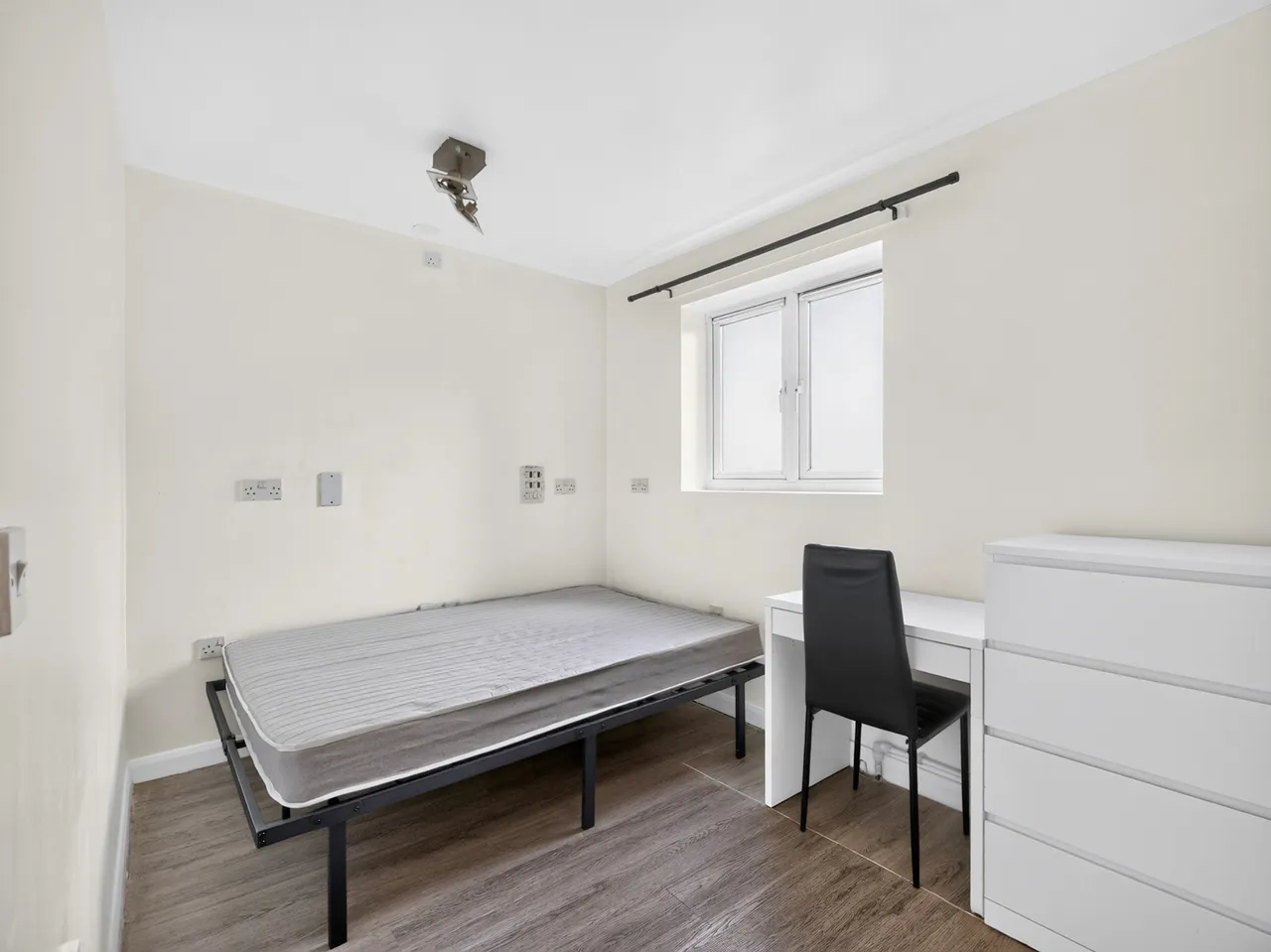 Glaucus Street, London, E3, photo 17