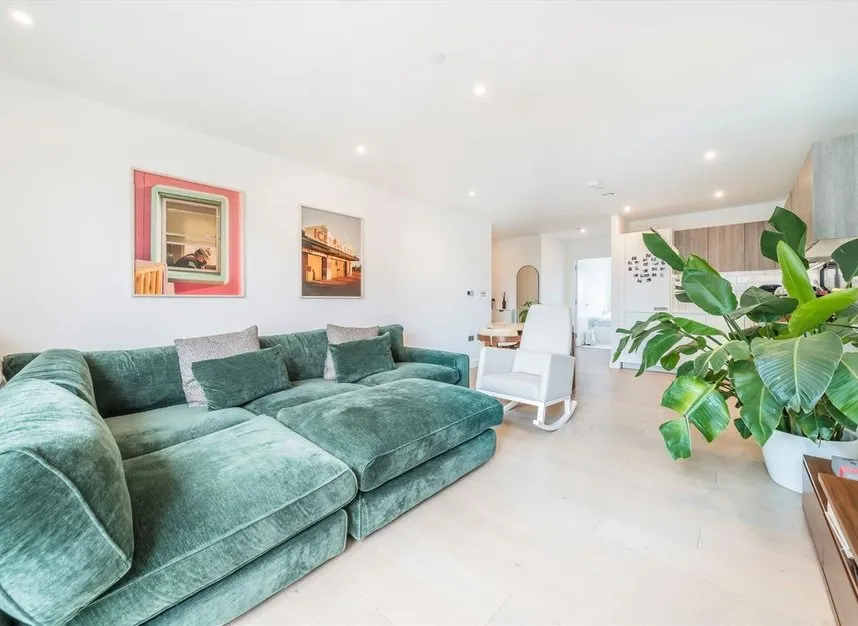 Clapham Road, Clapham, SW9, photo 3