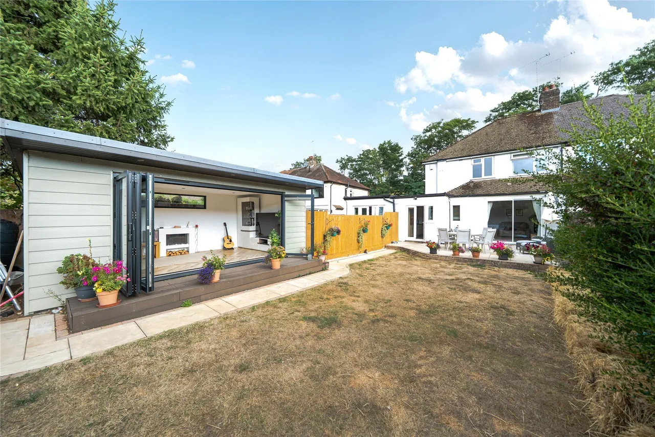 Broke Farm Drive, Orpington, BR6, photo 2