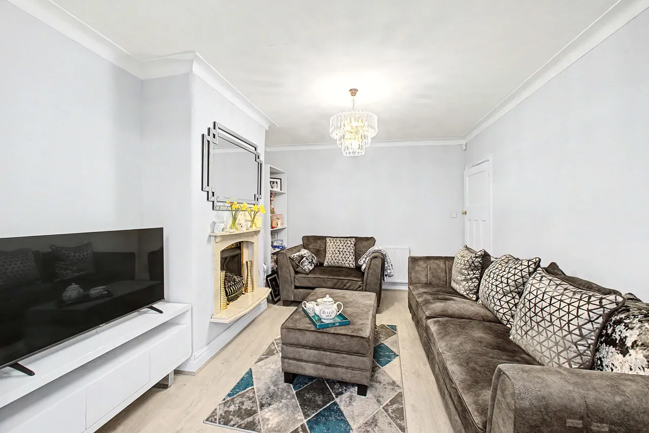 St. Georges Avenue, Timperley, WA15, photo 3