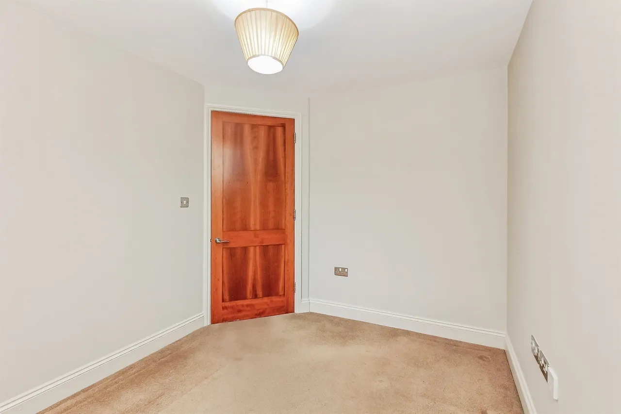 Lower Street, Kettering, photo 7