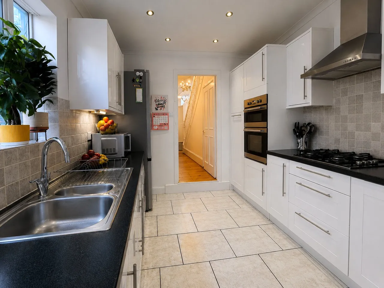 Cambridge Road, Aldershot, Hampshire, GU11 3JY, photo 12