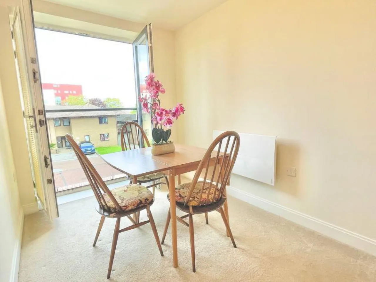 Berneslai Close, Barnsley, S70, photo 6