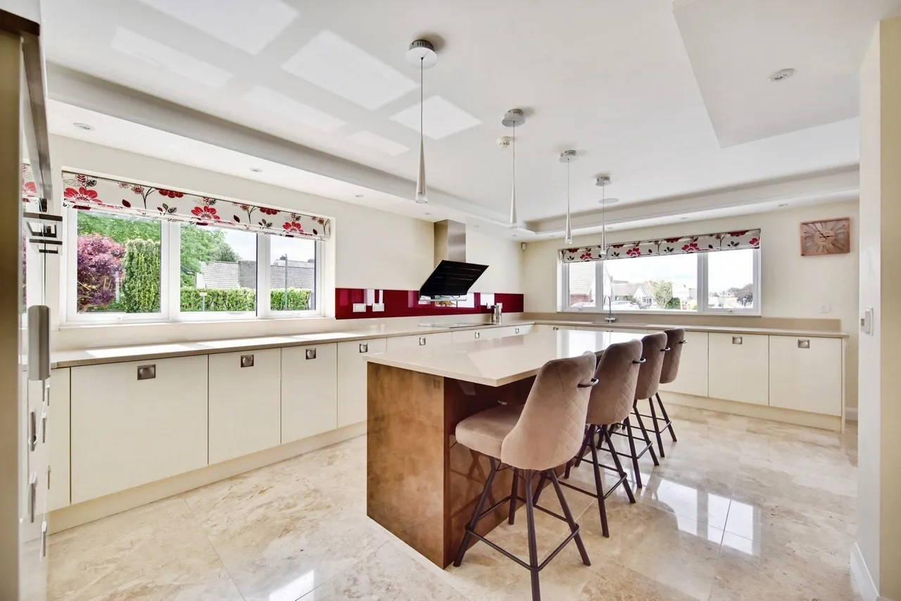 Queens Road, MAIDSTONE, Kent, ME16, photo 5