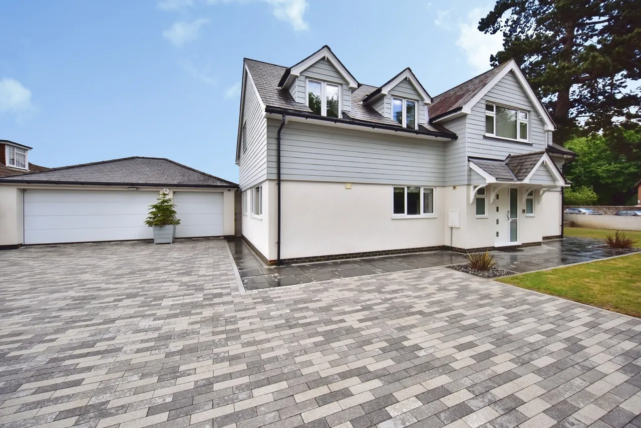 Queens Road, MAIDSTONE, Kent, ME16, photo 2