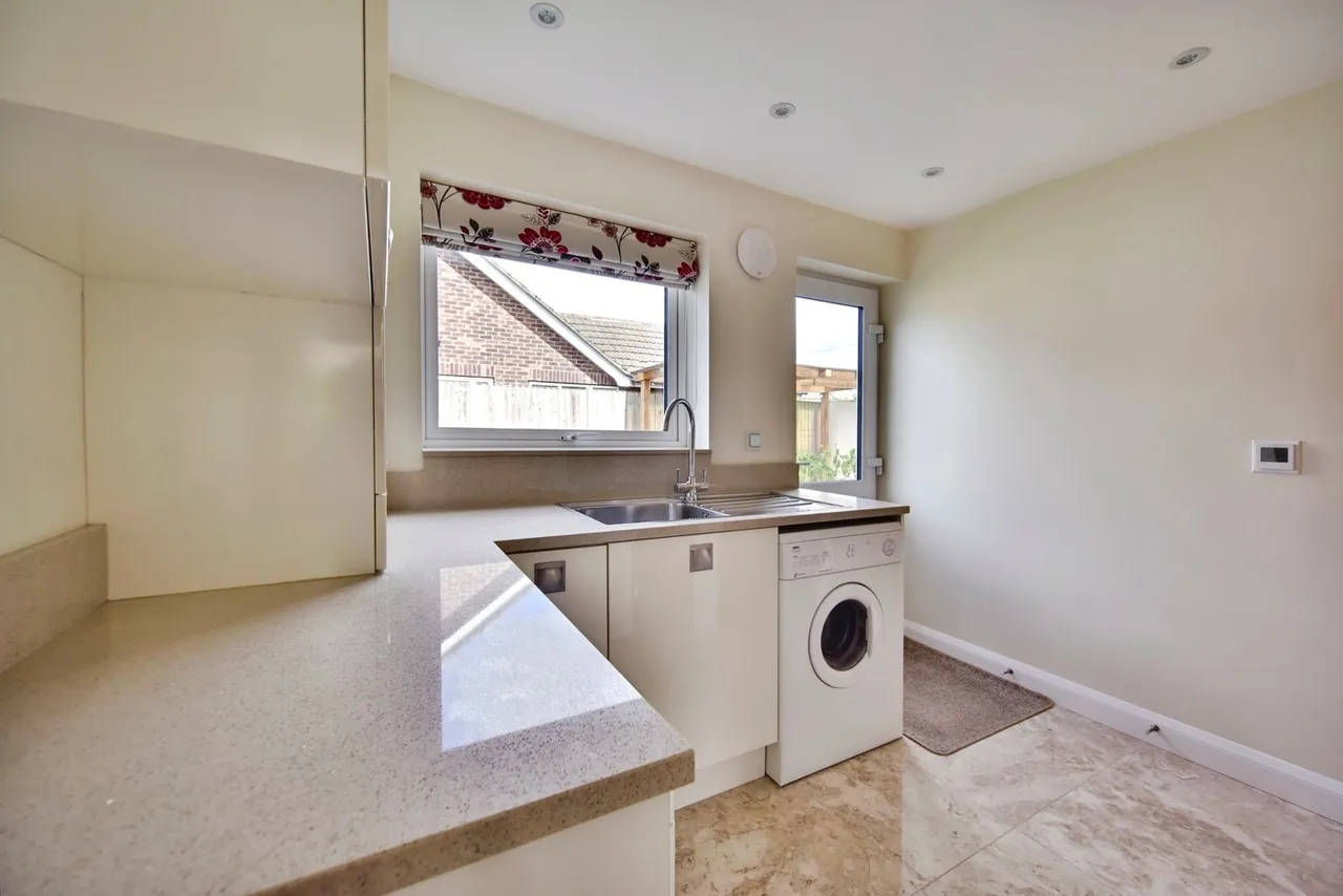 Queens Road, MAIDSTONE, Kent, ME16, photo 7