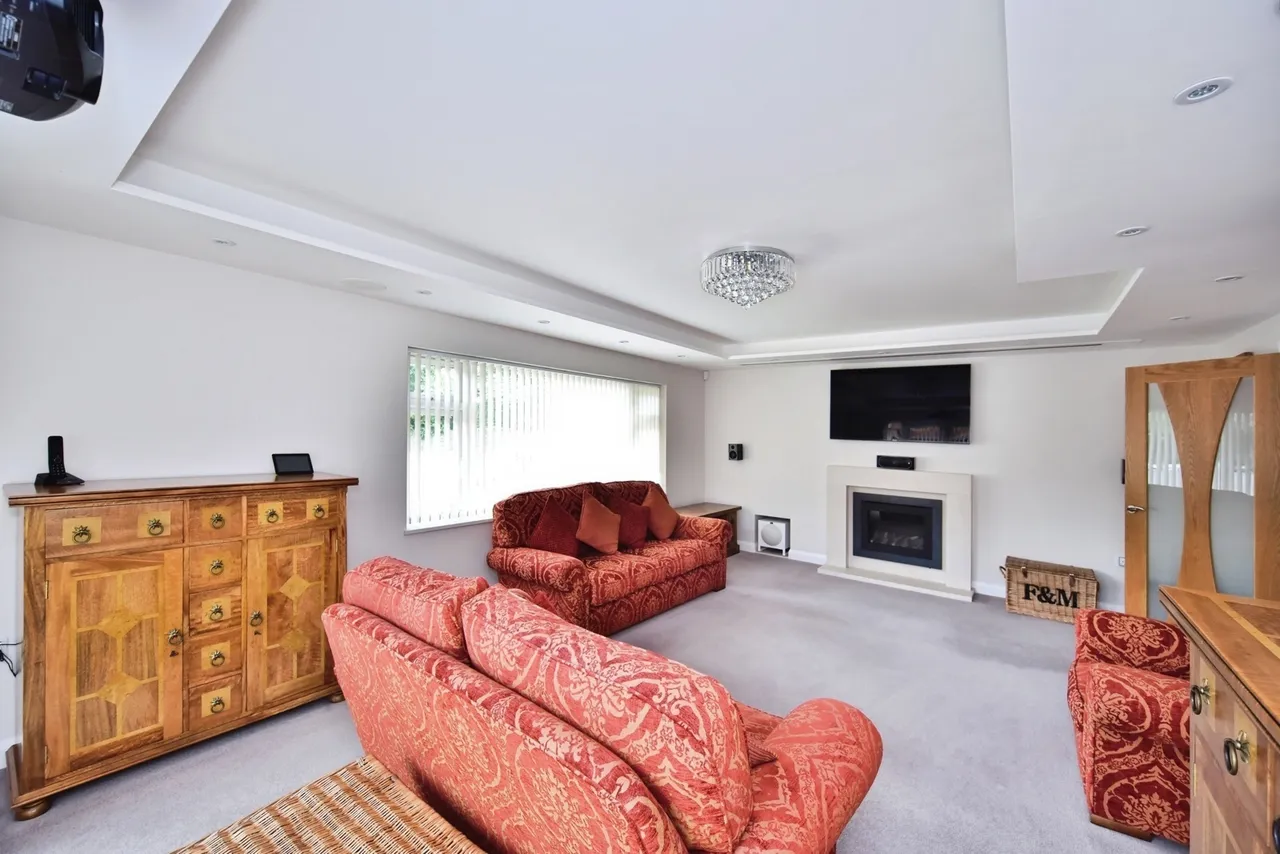 Queens Road, MAIDSTONE, Kent, ME16, photo 8