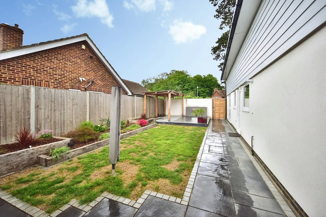 Queens Road, MAIDSTONE, Kent, ME16, photo 21