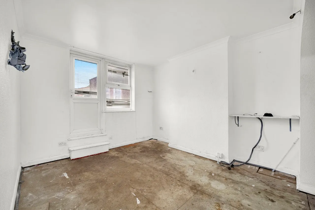 Flat 2, 6 High Street, London, E17 7LD, photo 5