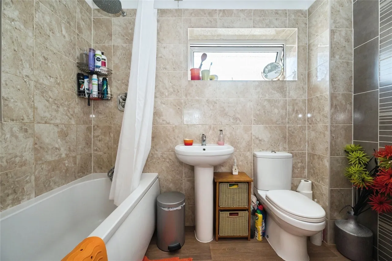 Middle Road, Southampton, SO19, photo 13