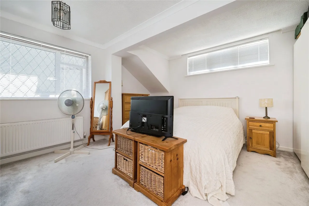 Middle Road, Southampton, SO19, photo 8