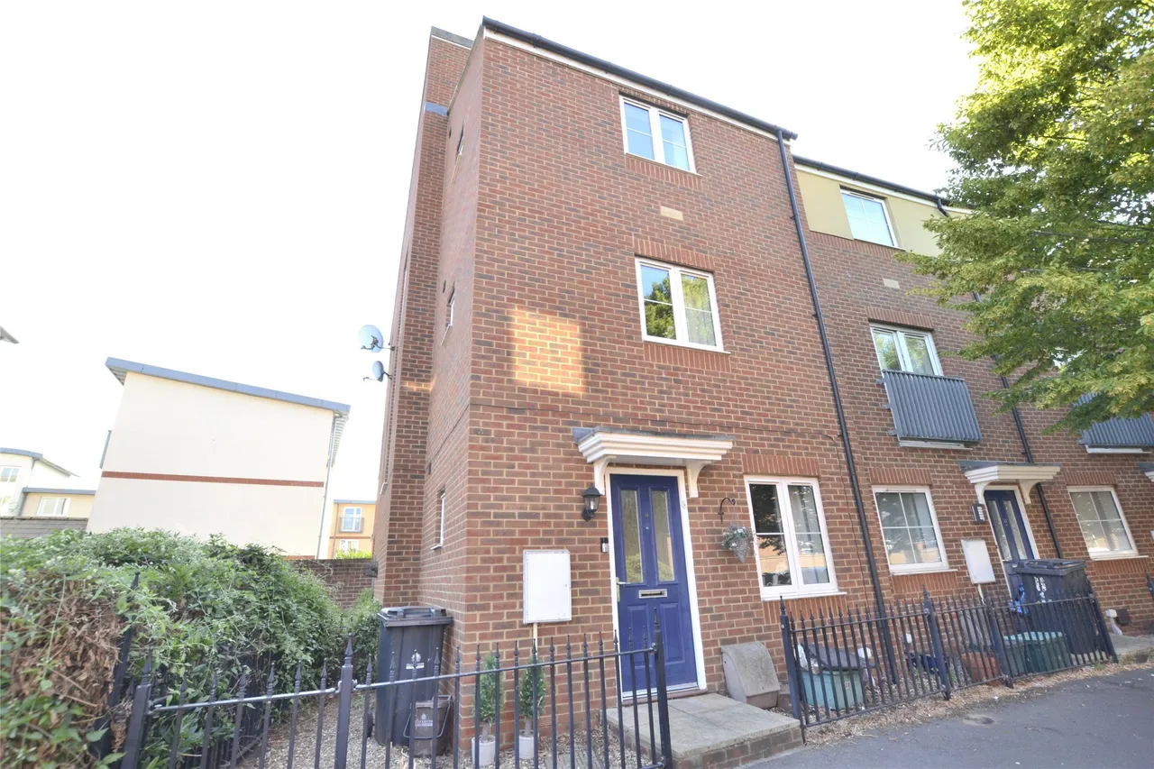 Longhorn Avenue, Gloucester, GL1 2AR, photo 16