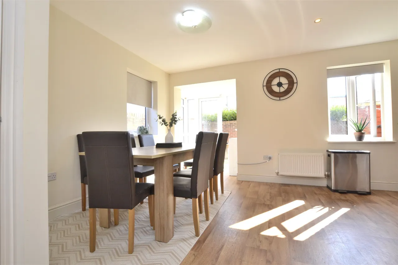 Longhorn Avenue, Gloucester, GL1 2AR, photo 3