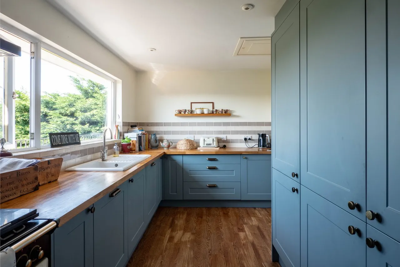 Mead Lane, Wanstrow, BA4, photo 47