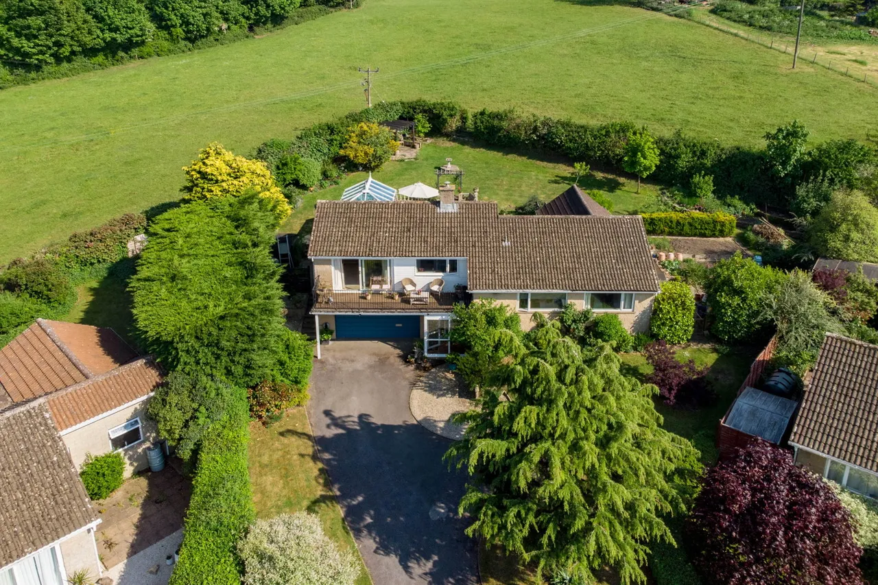 3 bed house for sale, Mead Lane, Wanstrow, BA4