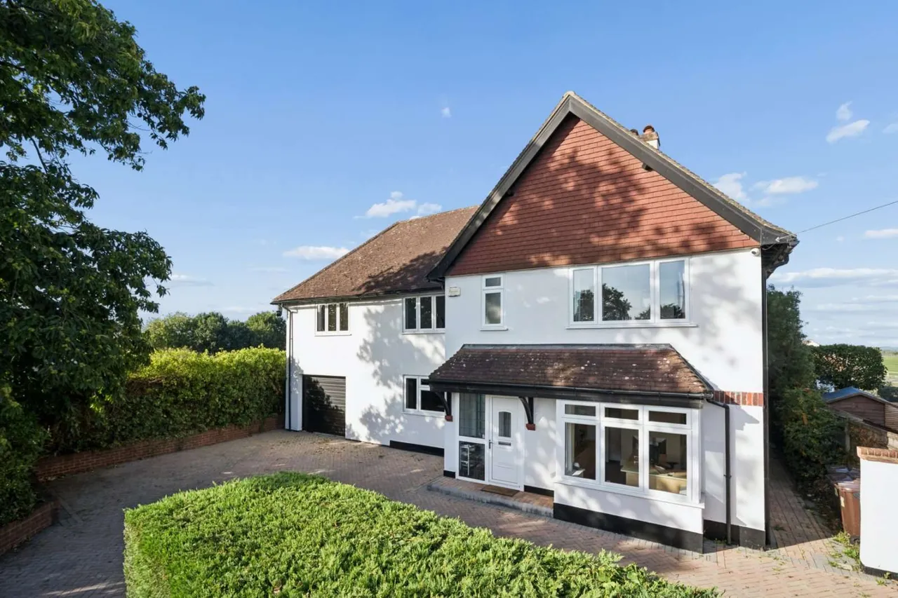 6 bed house for sale, South Drive, Sonning, RG4