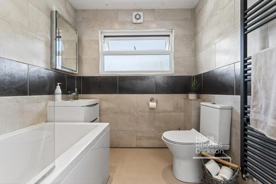 Albert Road, Cowes, PO31, photo 11