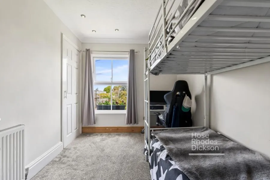Albert Road, Cowes, PO31, photo 9