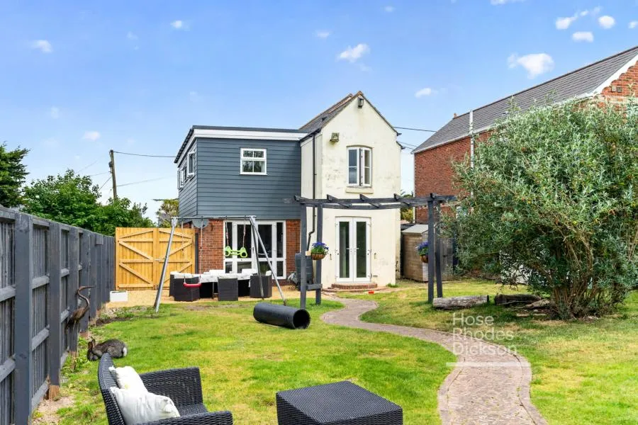 Albert Road, Cowes, PO31, photo 12