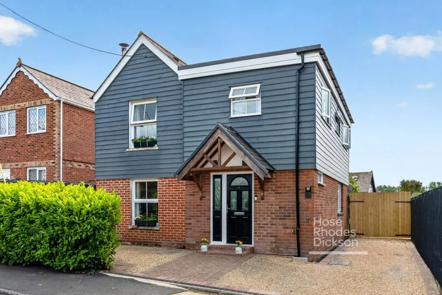 4 bed house for sale, Albert Road, Cowes, PO31