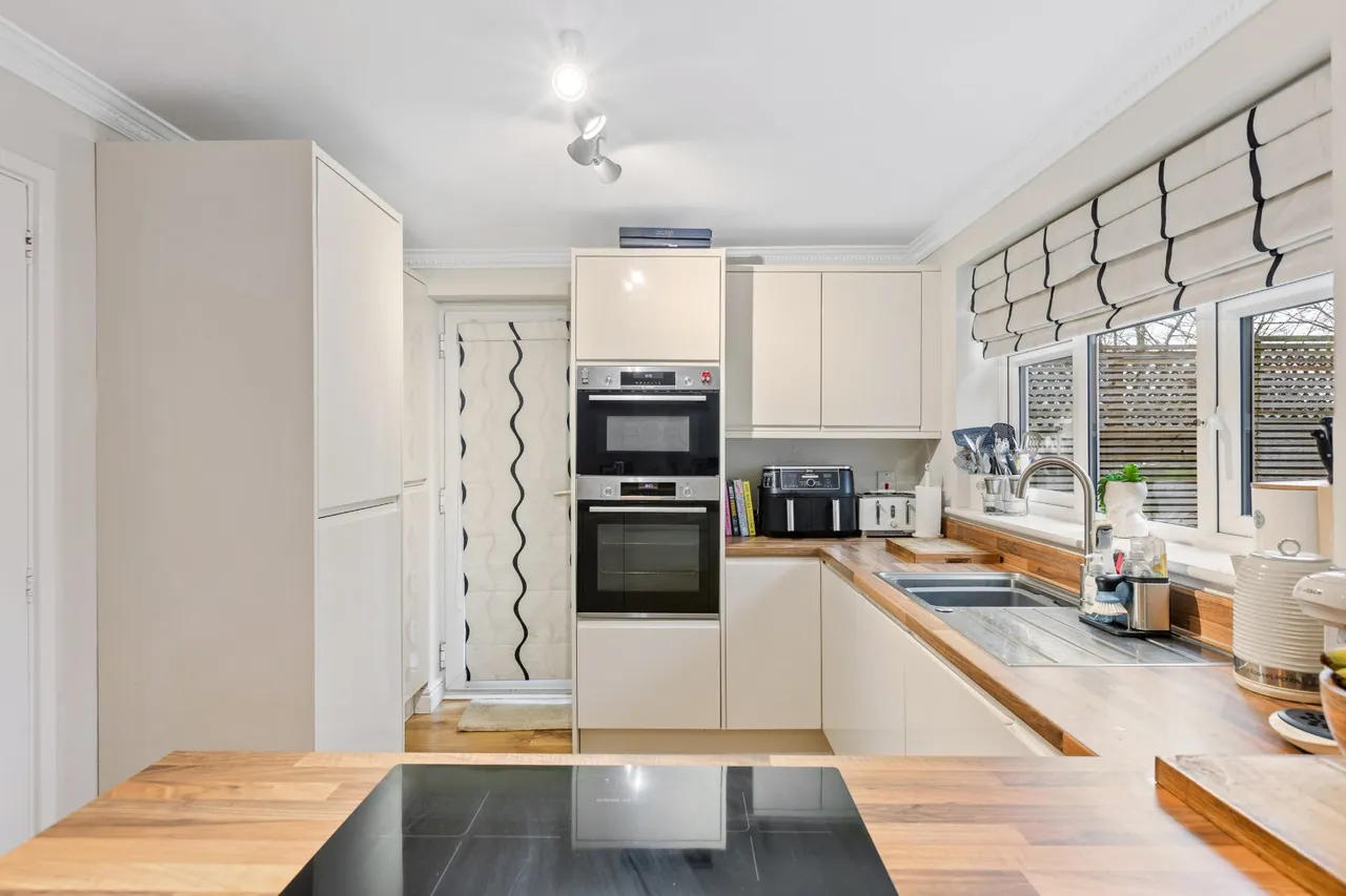 Trafford Close, Stevenage, SG1, photo 4
