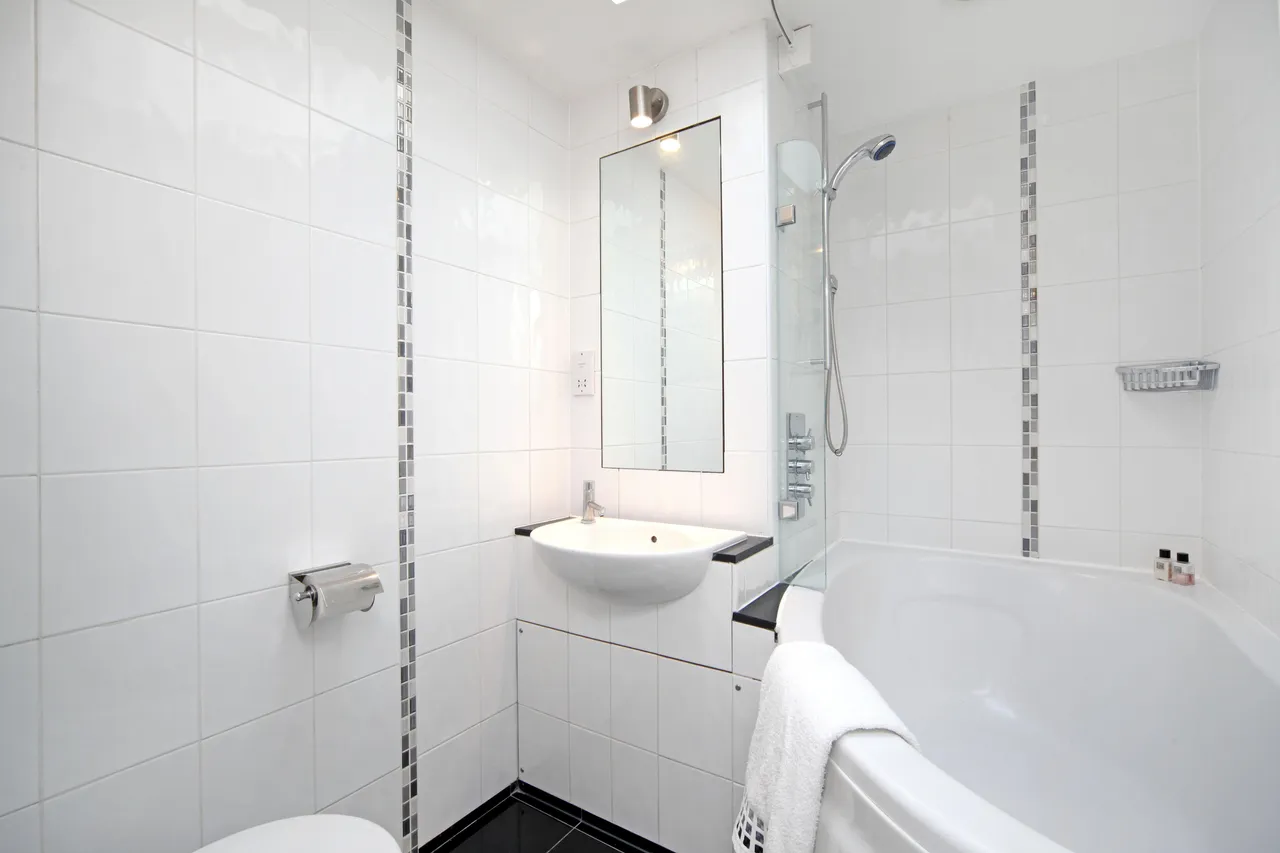 Albany Road, Old Windsor, SL4, photo 15