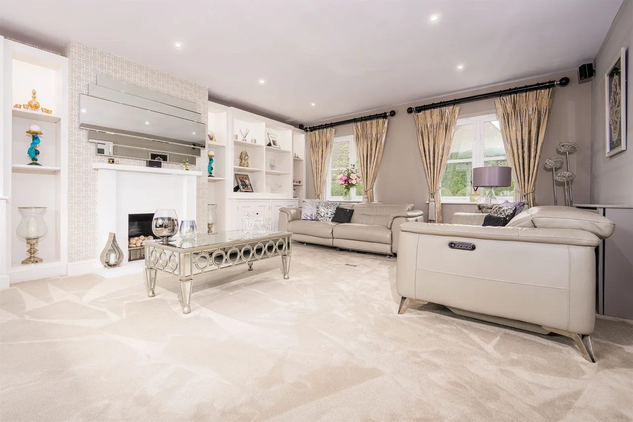 Mawsley Lodge Kettering, NN14, photo 5