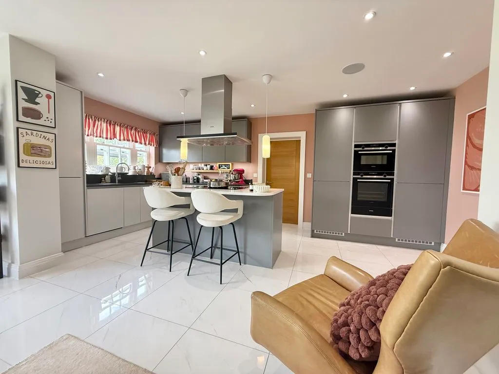 Eversden Close, Little Brickhill MK17 9FU, photo 2