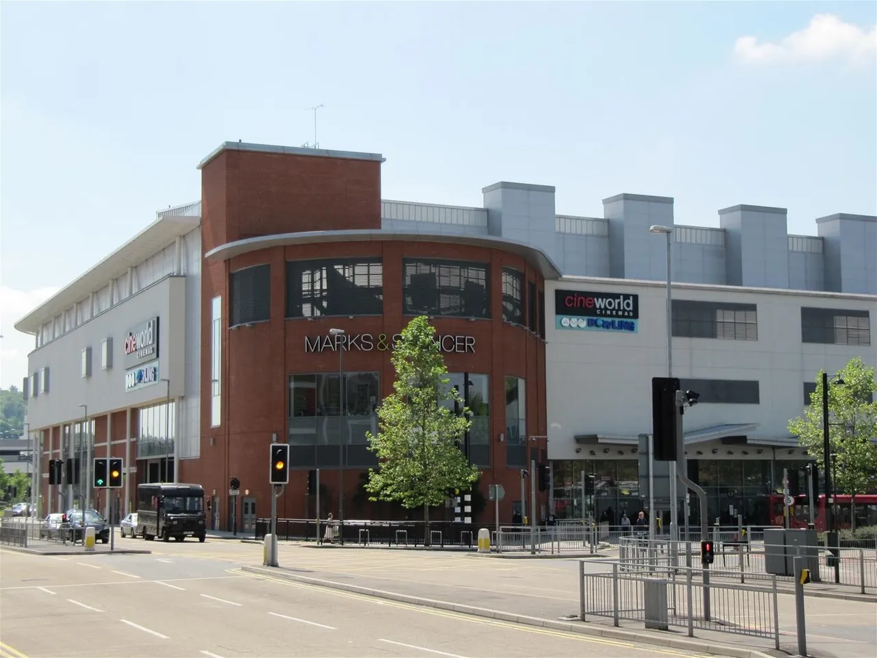 West Wycombe Road, High Wycombe, HP12, photo 7
