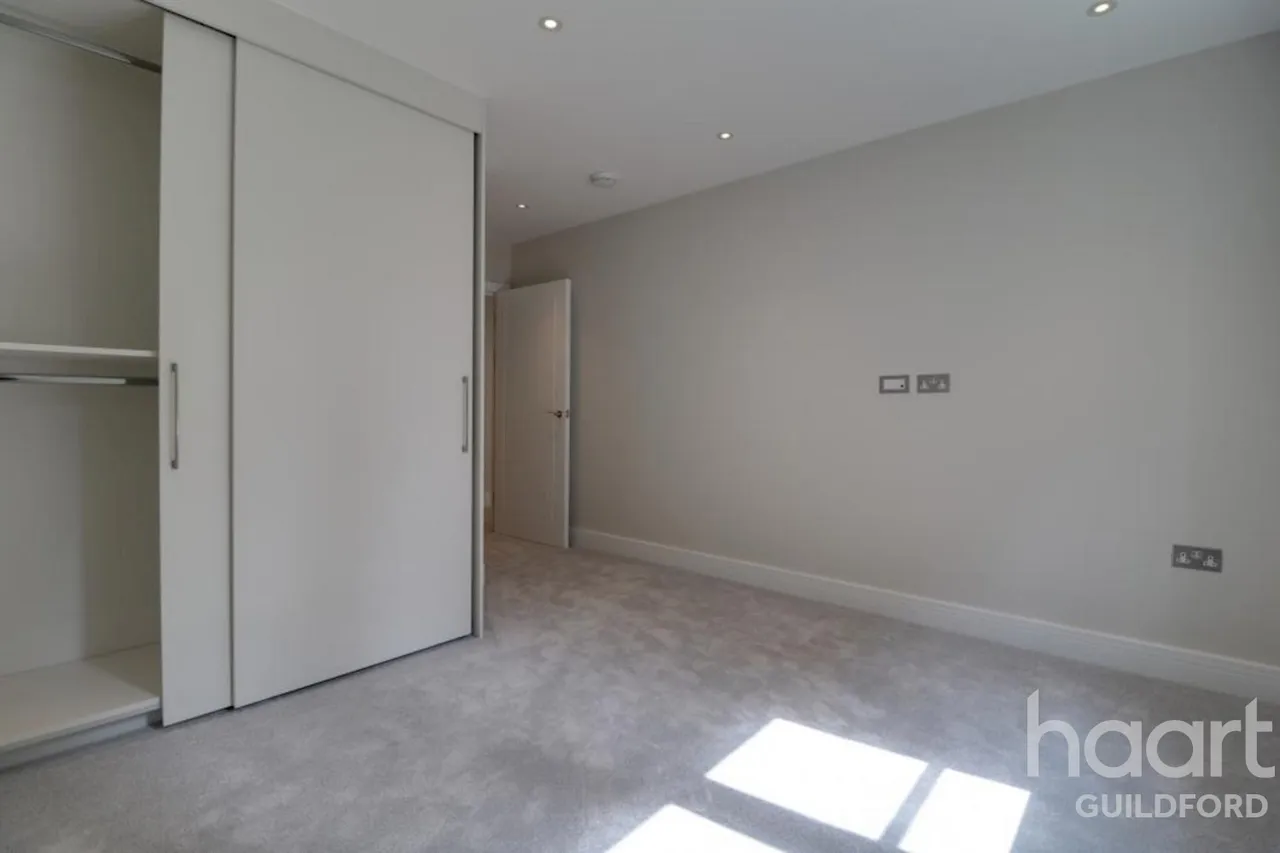 Albury Place, GU1, photo 5