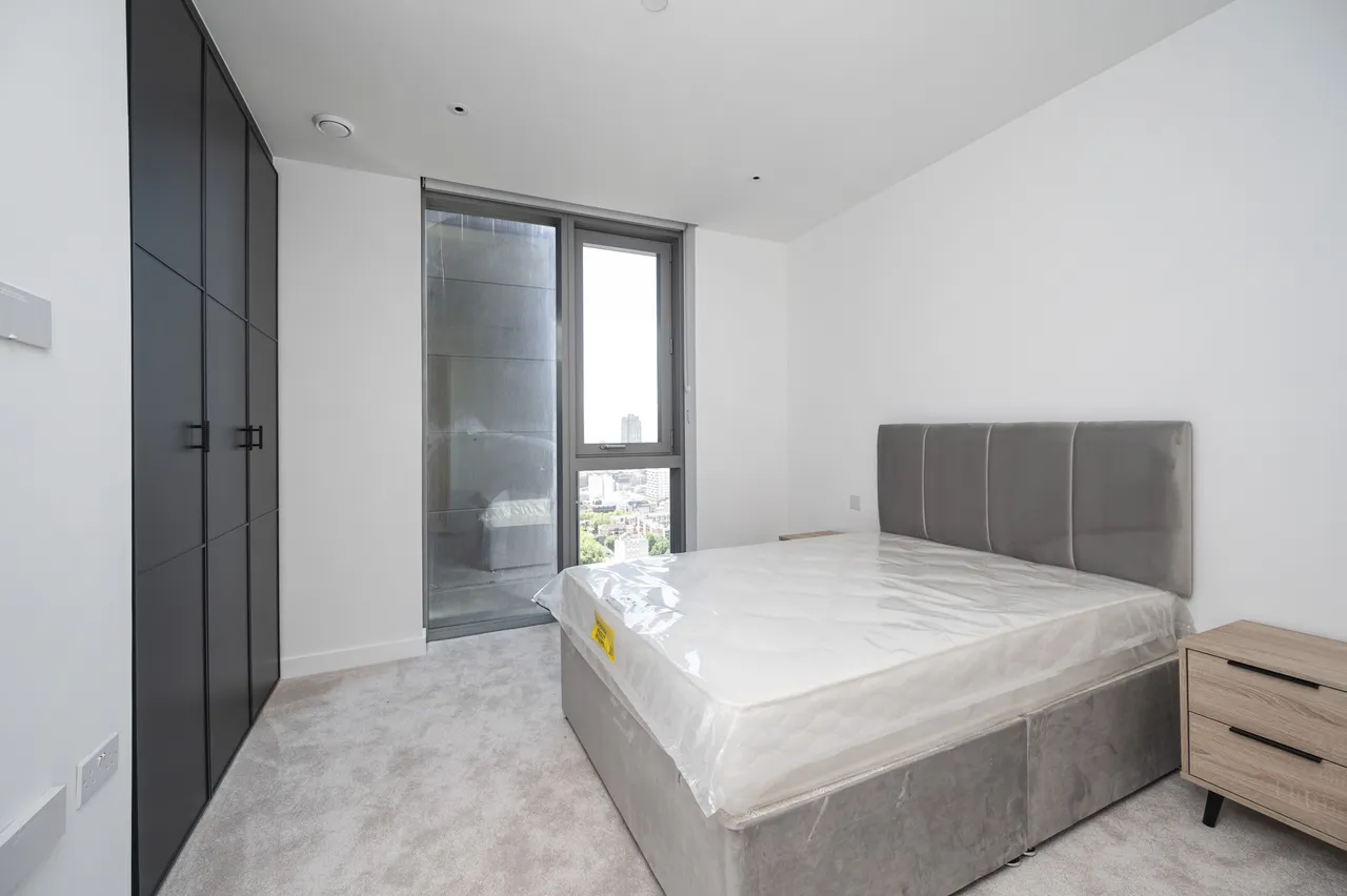 Apartment 138, Valencia Tower, 3 Bollinder Place, photo 9