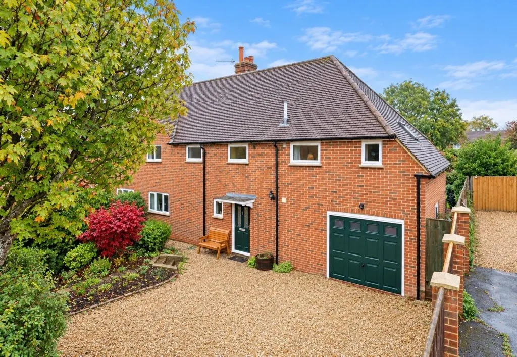 4 bed house for sale, Buffins Road, Odiham