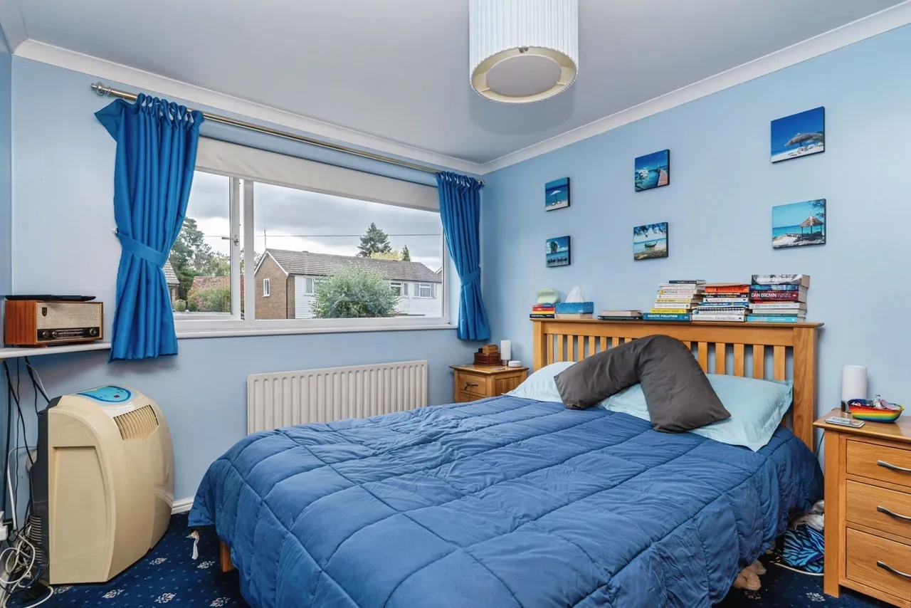 High Tree Close, Addlestone, KT15, photo 8