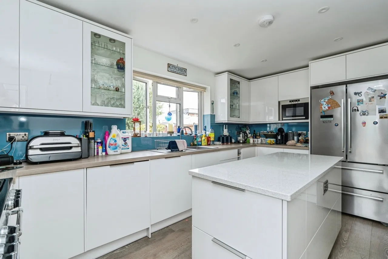 High Tree Close, Addlestone, KT15, photo 15