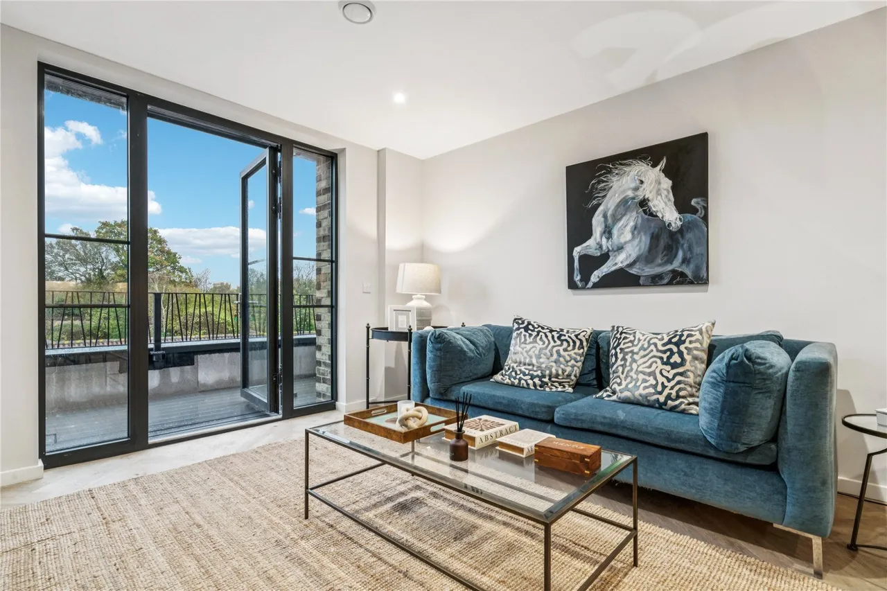 Fallsbrook Road, London, SW16, photo 10