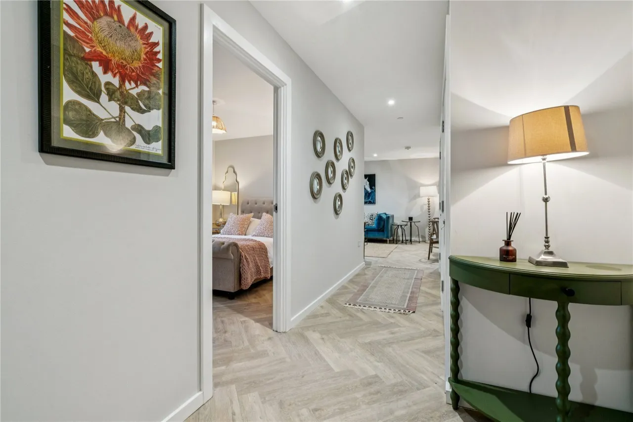 Fallsbrook Road, London, SW16, photo 13