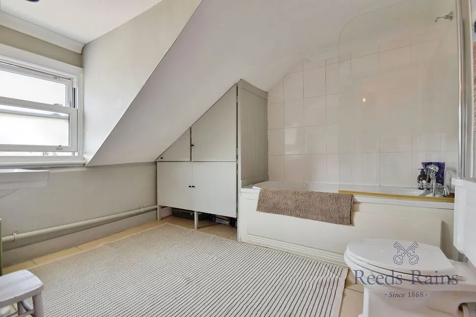 Knowles Hill Crescent, London, SE13, photo 9