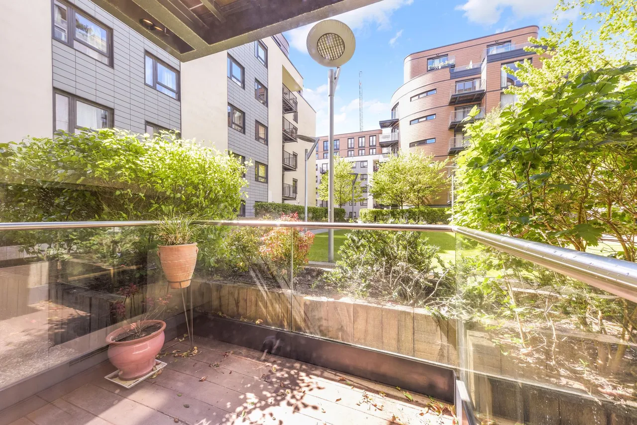 Wapping Lane, Wapping, E1W, photo 2