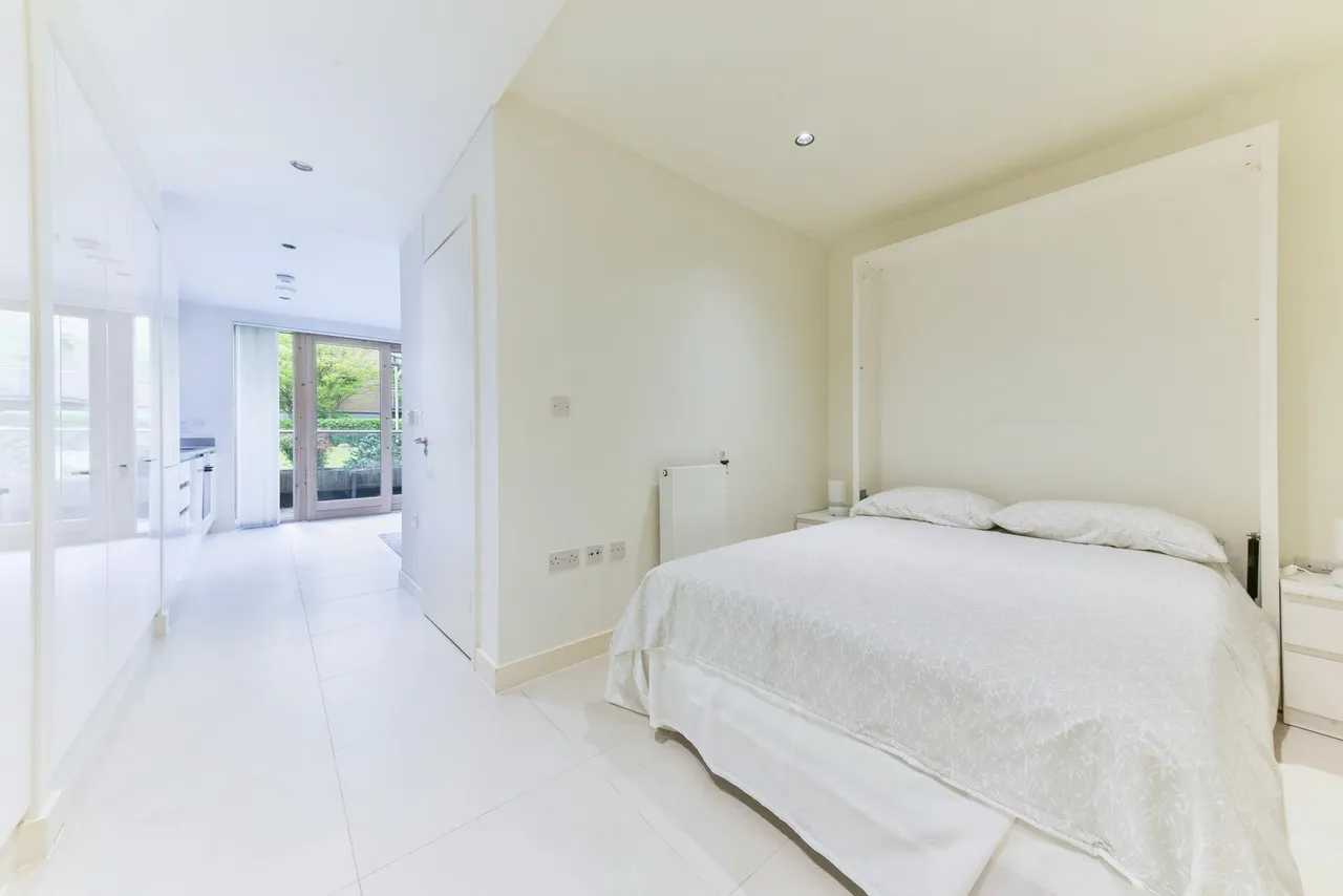 Wapping Lane, Wapping, E1W, photo 5
