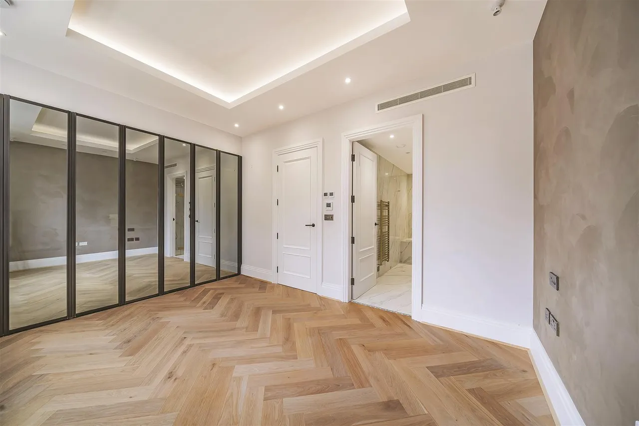 The Bishops Avenue, Hampstead Garden Suburb, London, N2 0BB, photo 4