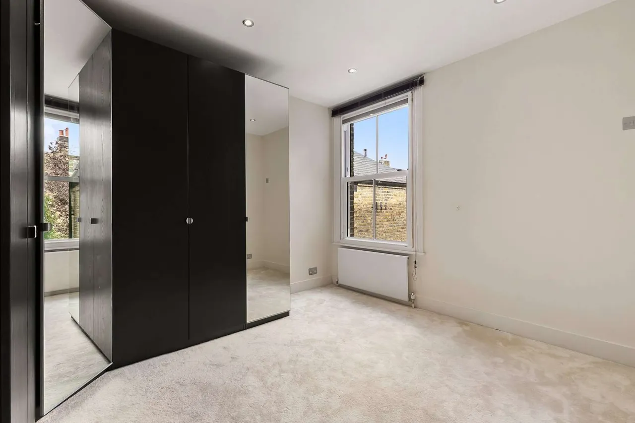 Lysias Road, London, SW12, photo 10