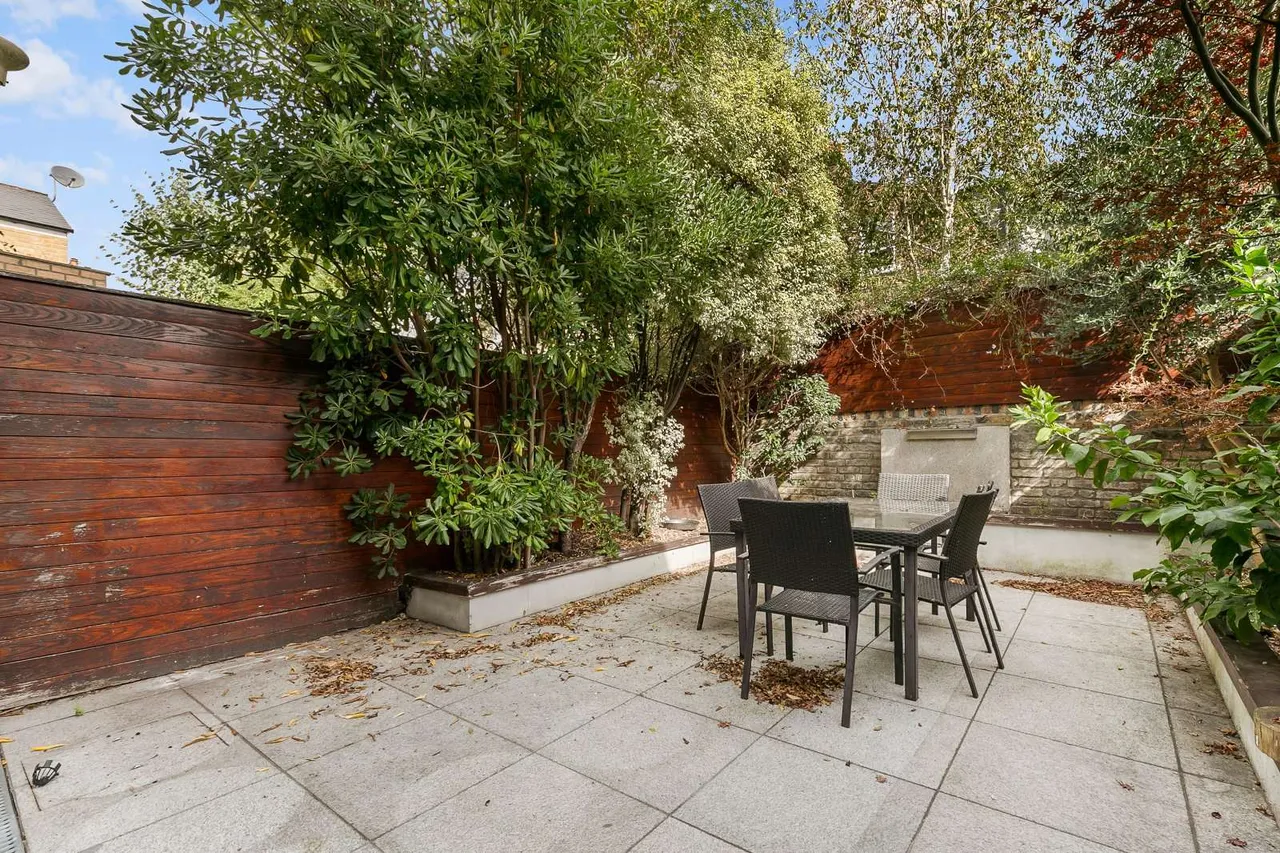 Lysias Road, London, SW12, photo 3