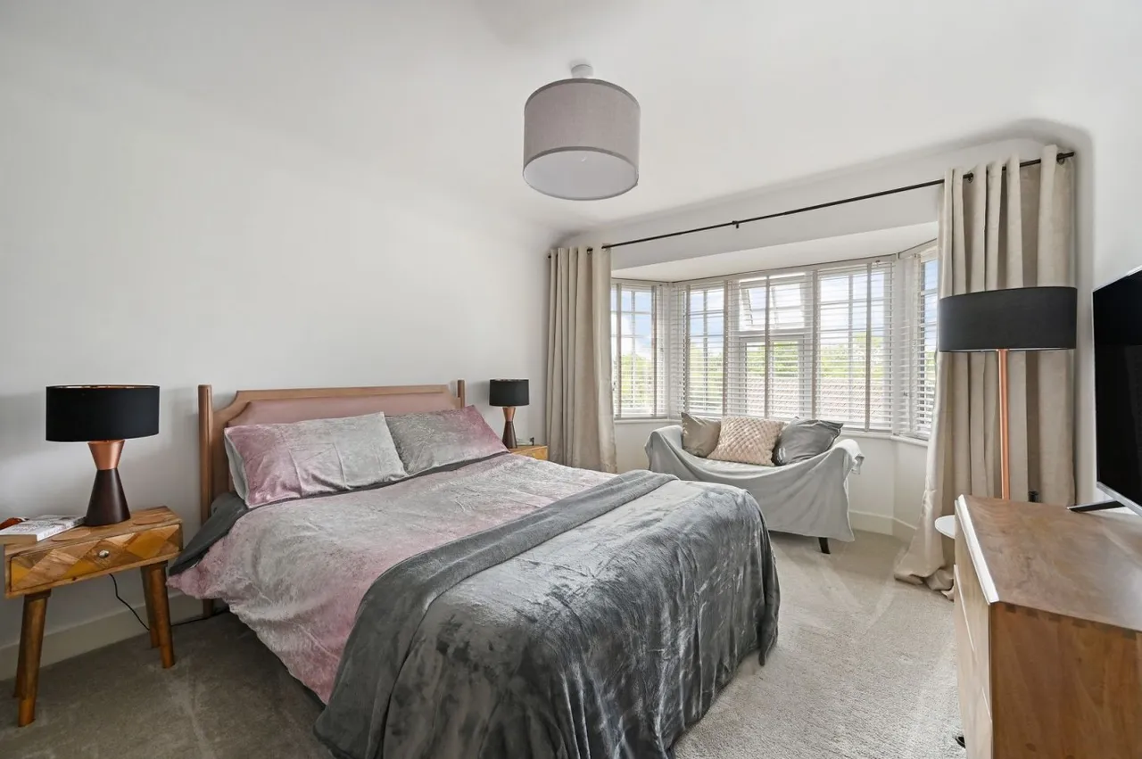 Woodlands, SO40, photo 13