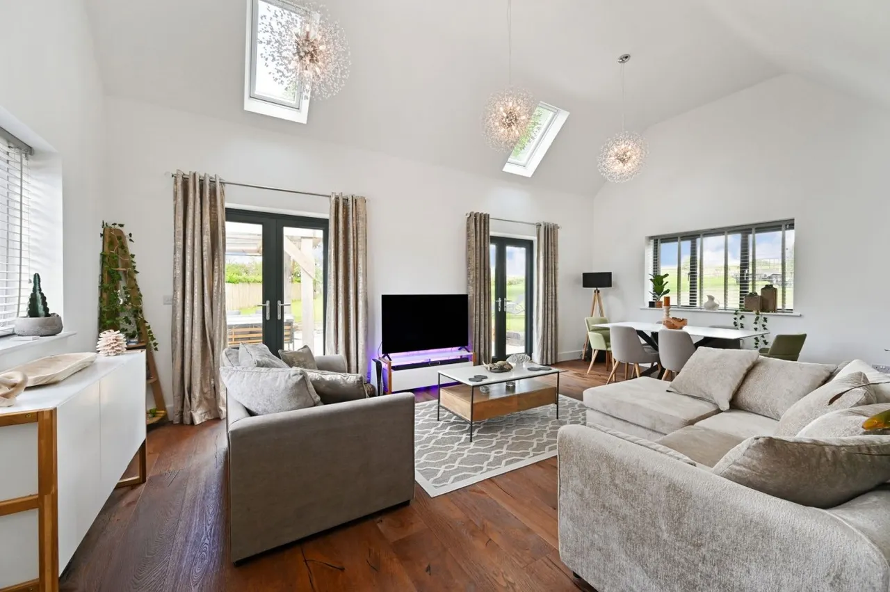 Woodlands, SO40, photo 26