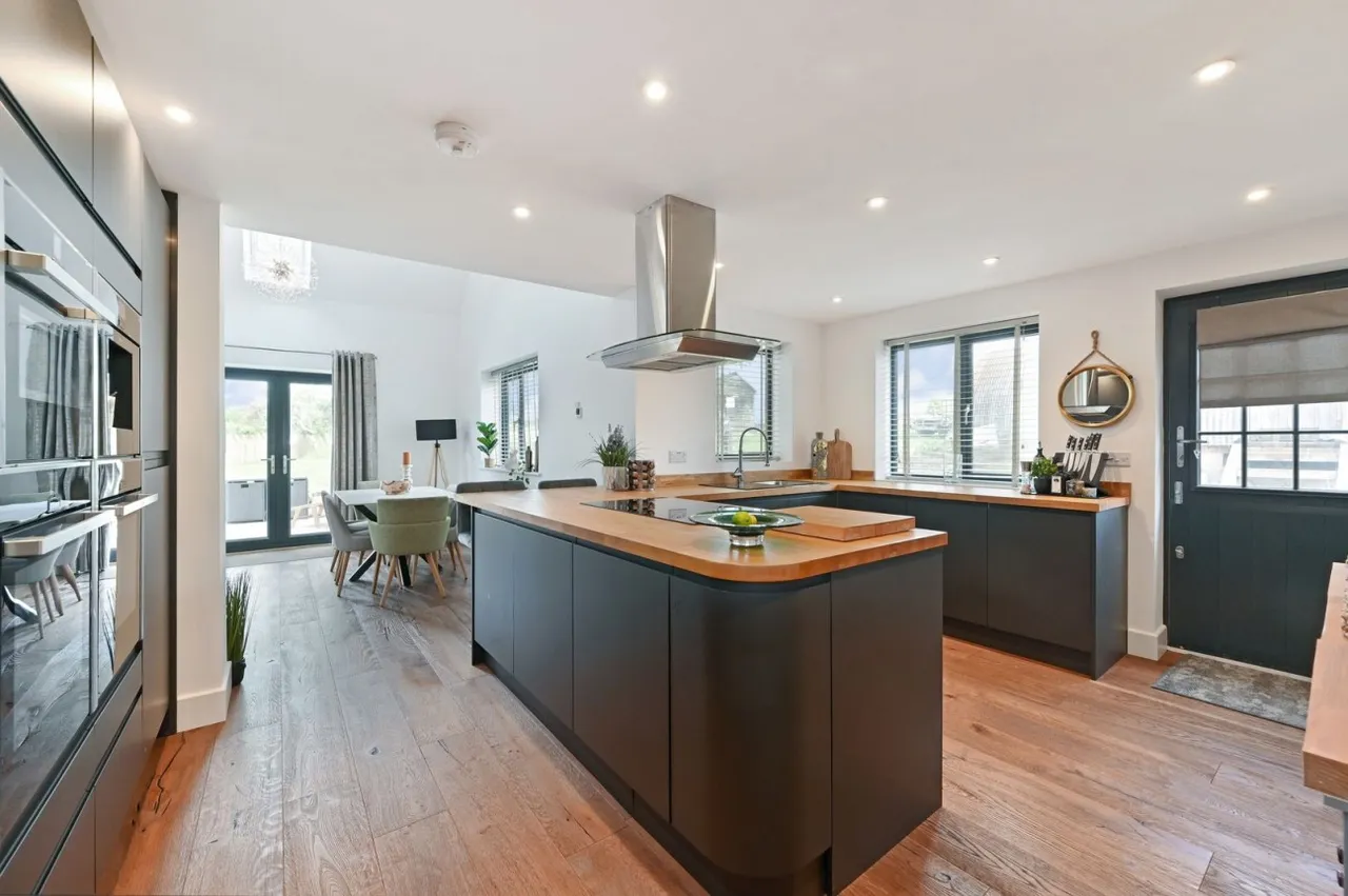 Woodlands, SO40, photo 5