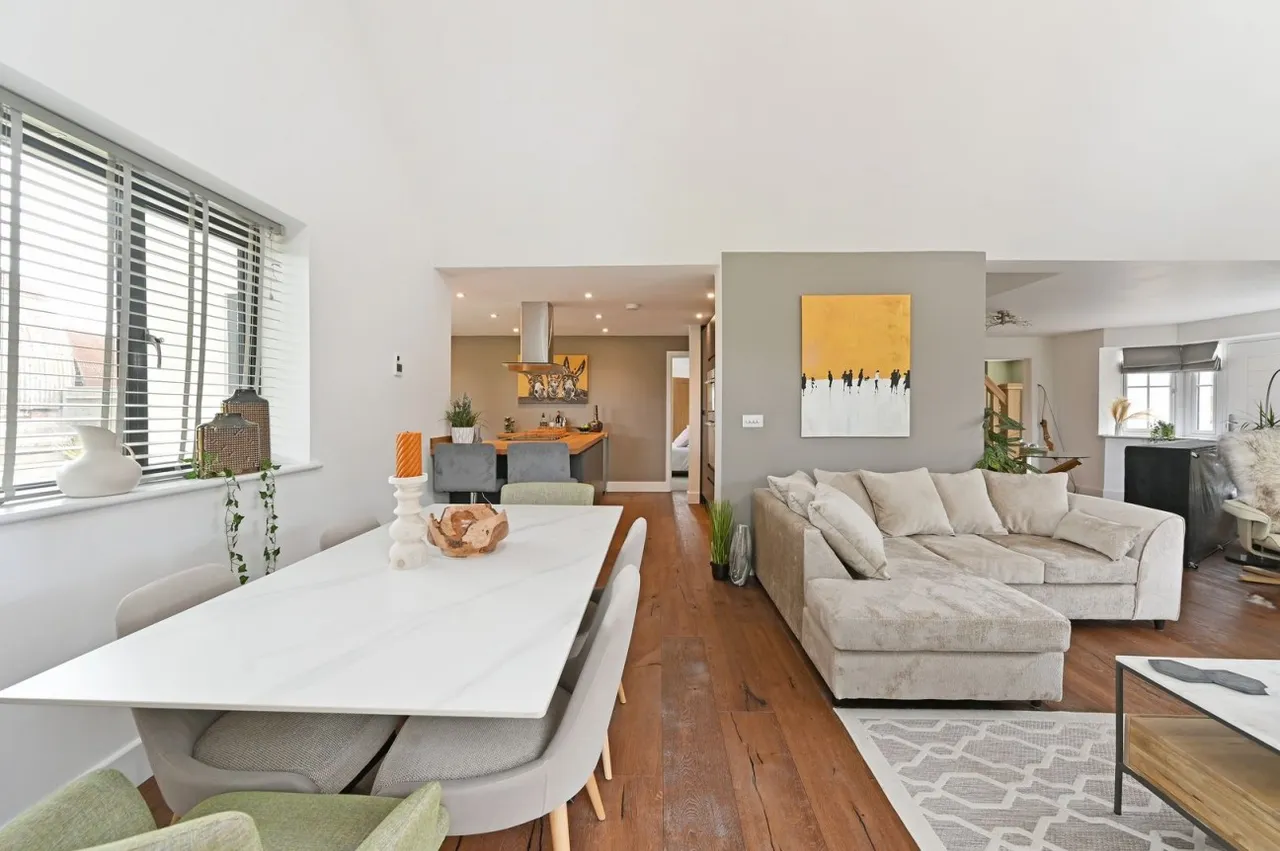 Woodlands, SO40, photo 17