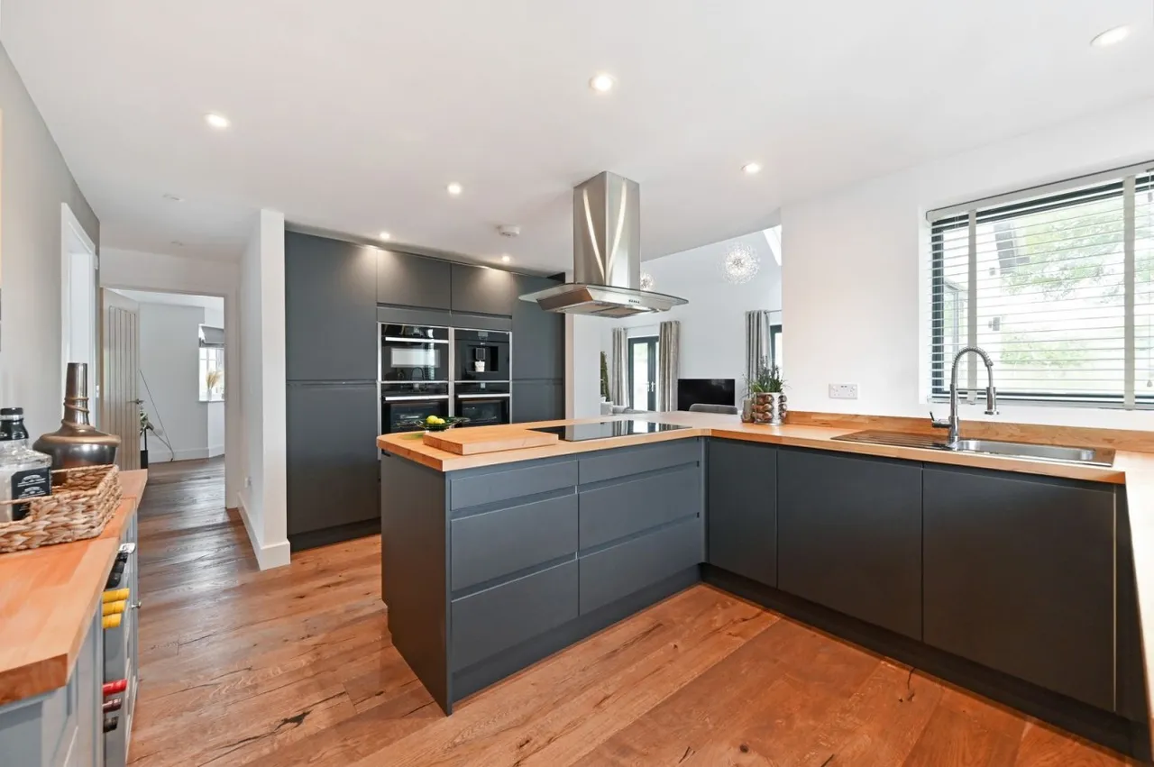 Woodlands, SO40, photo 6