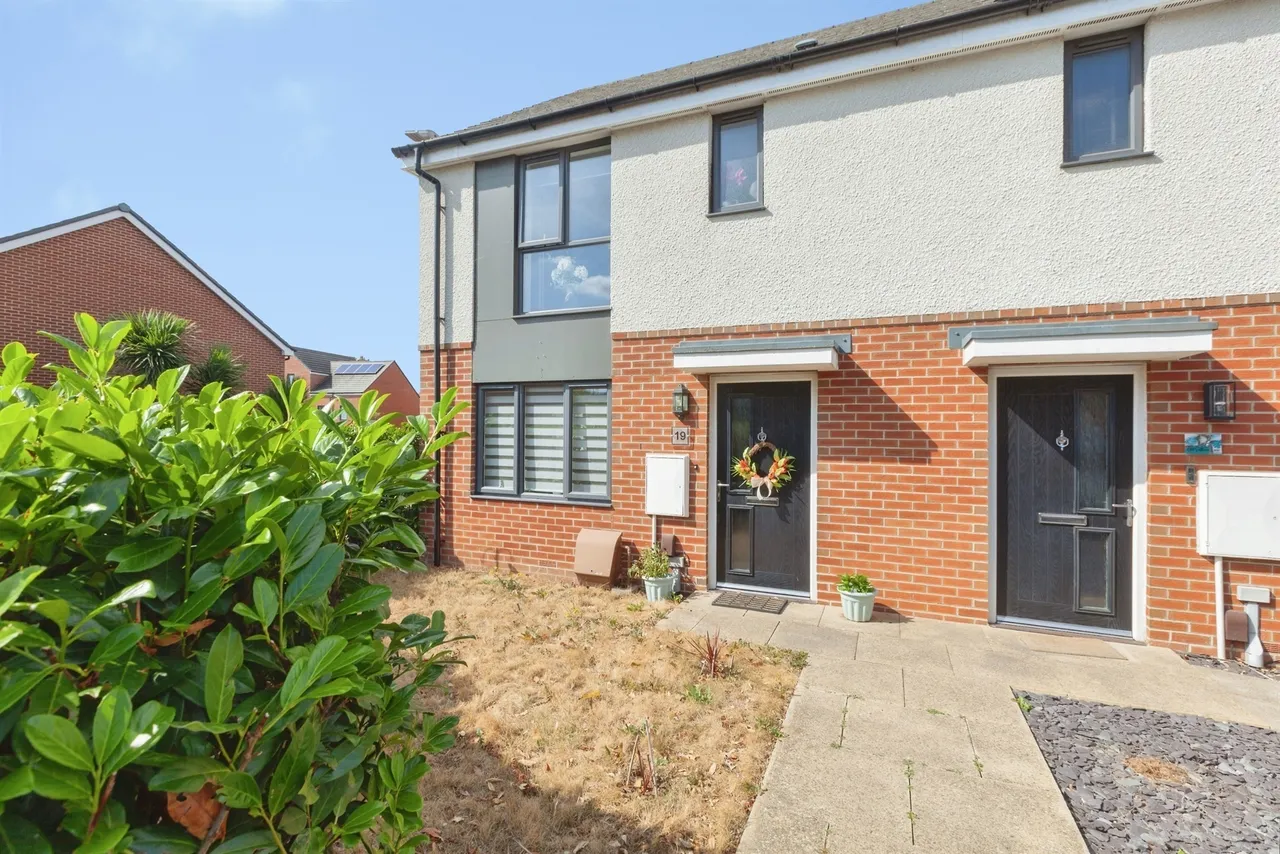 2 bed house for sale — Old Saffron Lane, Leicester