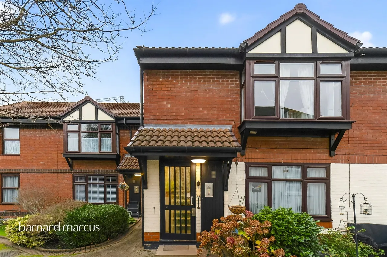 1 bed flat for sale — Prospect Place, Epsom